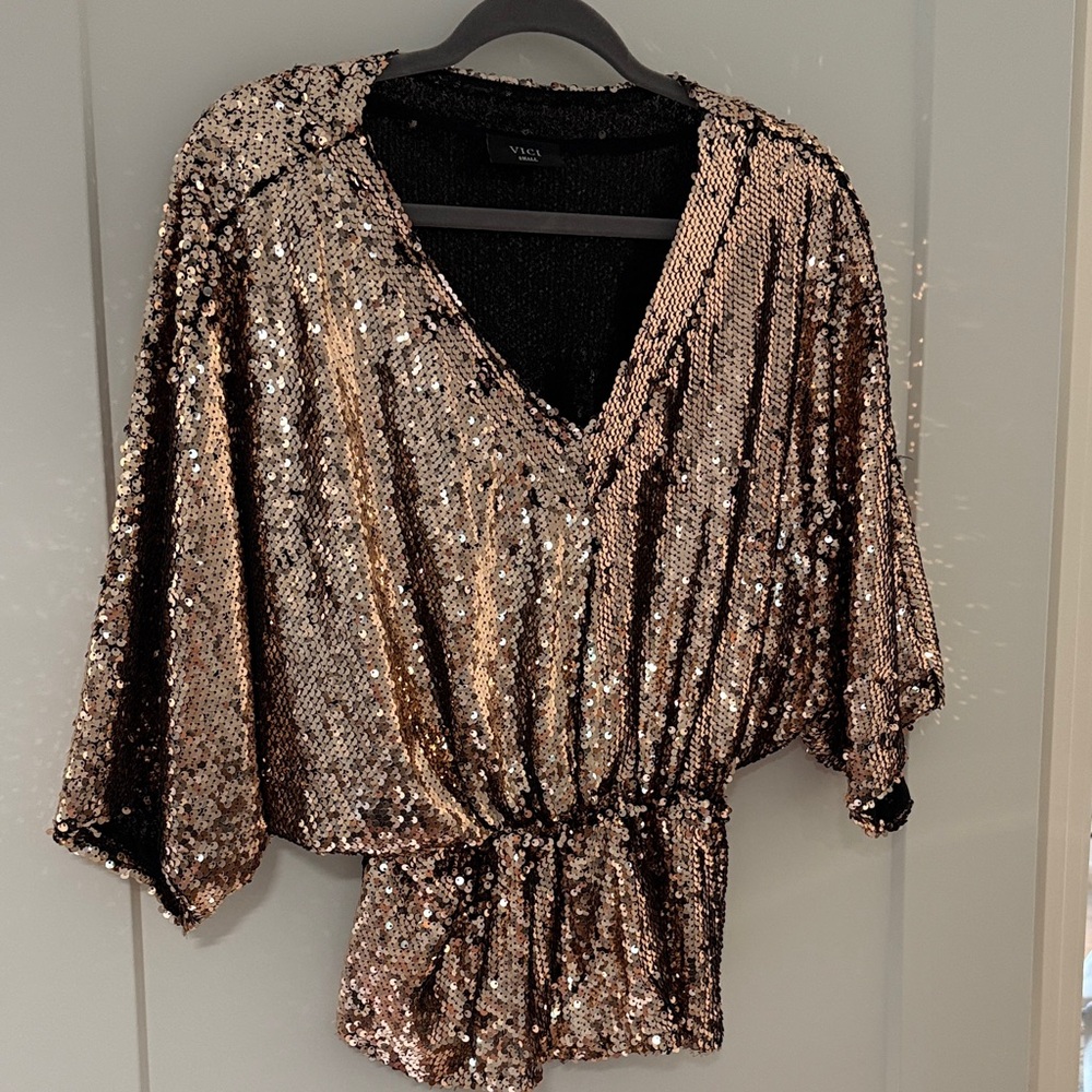 Vici Sequin Blouse in Gold and Black
